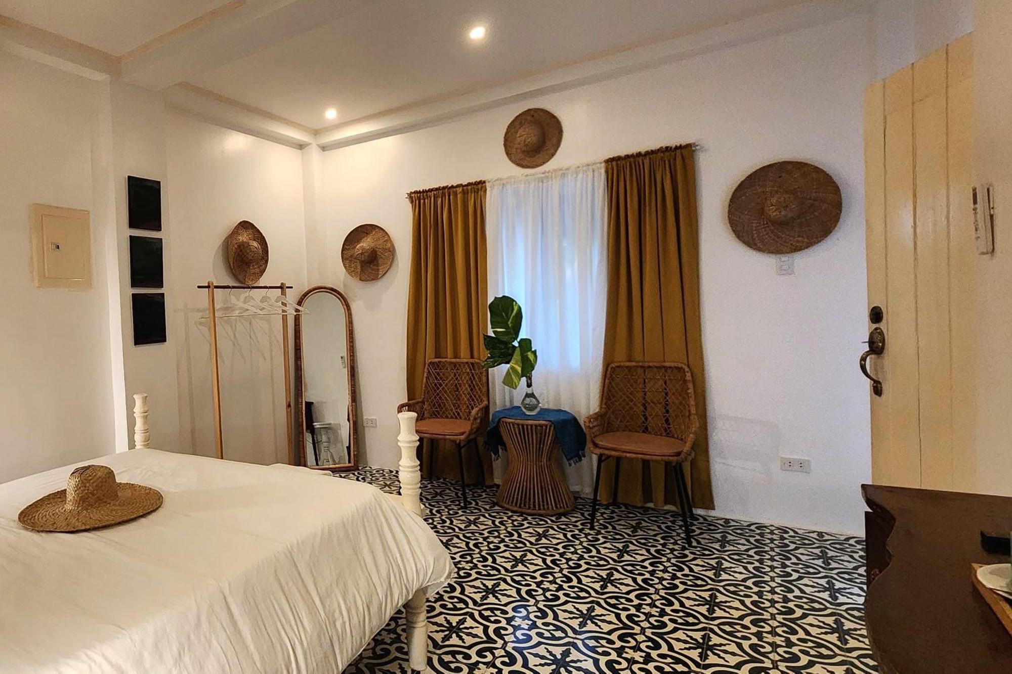 Sirom Beach House Tambobong 外观 照片